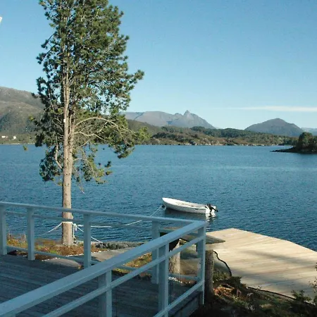 Holiday home Four-bedroom In Gurskoy 1