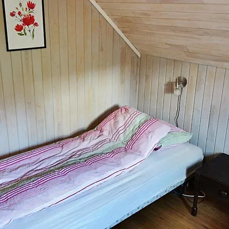 Four-bedroom In Gurskoy 1 Holiday home *