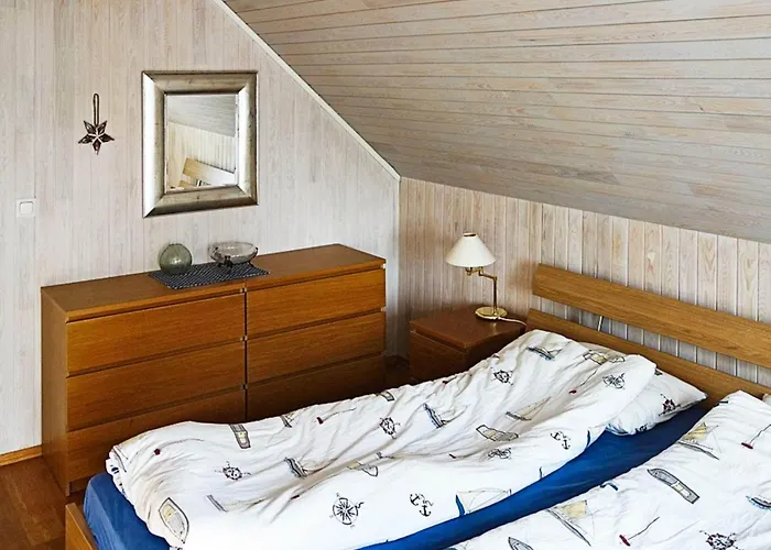 Casa de Férias 9 Person In Gurskoy-by Traum